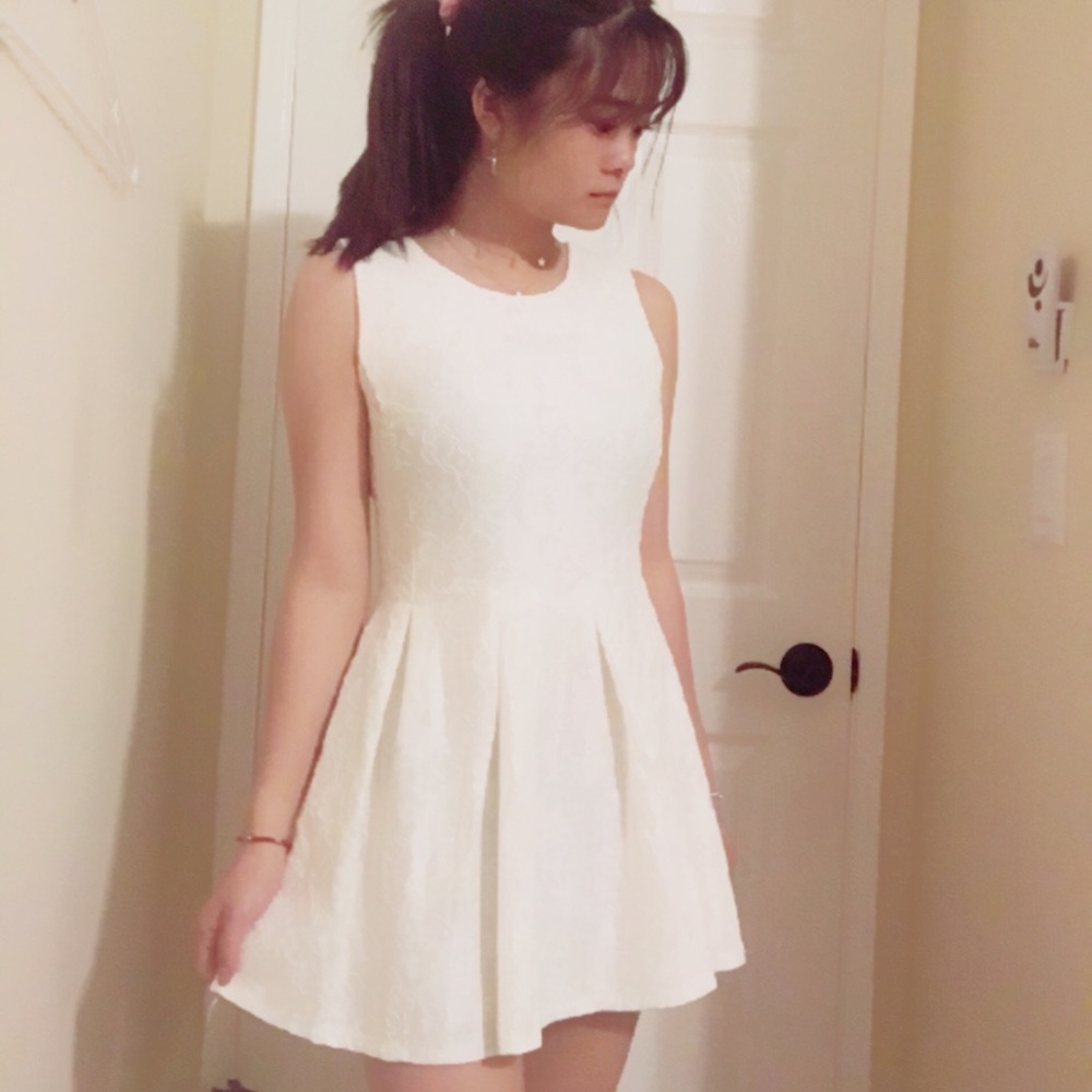 White lace skater-style dress!!